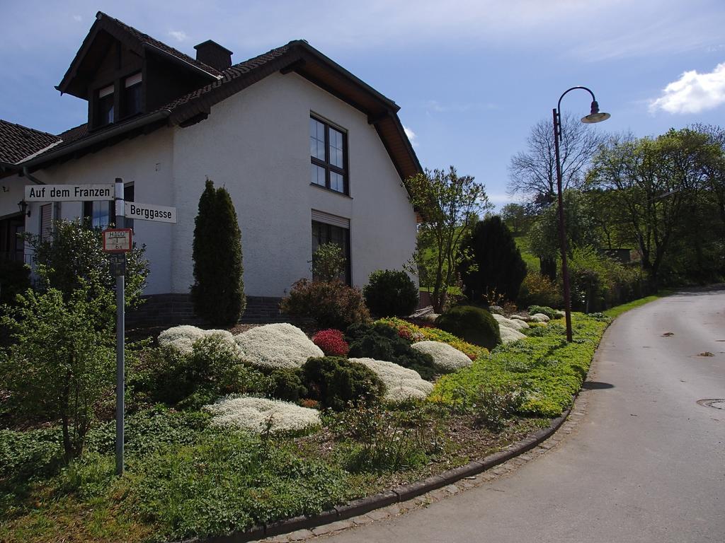 Meisenthal Nähe Nürburgring * Kelberg